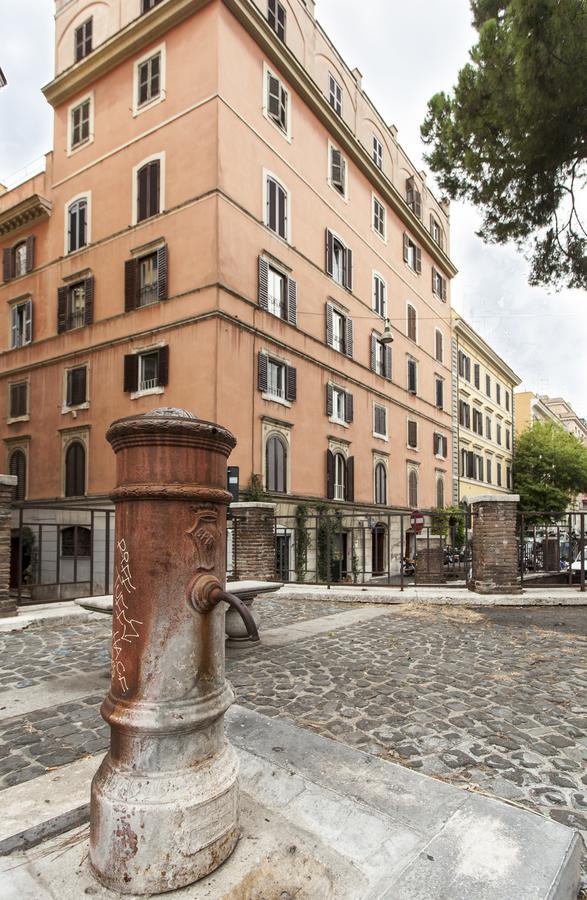 Sarandrea Apartment